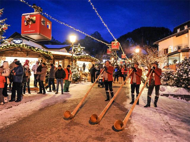Foto per Mountain Christmas: Intrattenimento con i corni di montagna "Trio Ladinia"